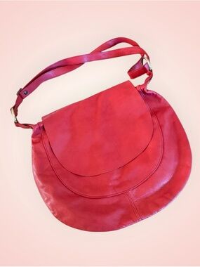 Red Women's Leather Crossbody Bag - Unbranded (A19)